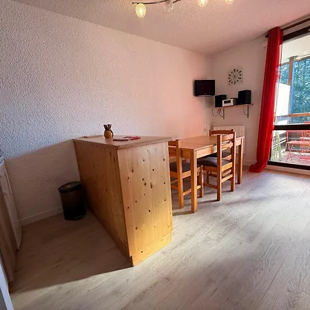 27m2 A Villard-de-lans, Pour 4 Personnes, Balcon Sud, Proche Des Navettes